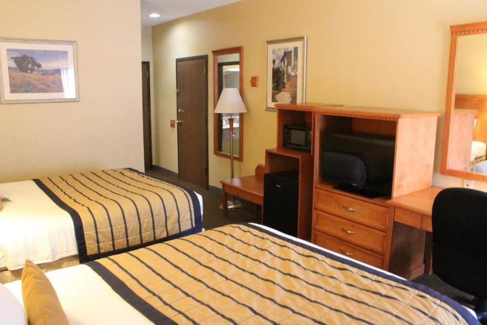 Coratel Inn & Suites By Jasper New Braunfels Ih-35 Ext 189 Exterior photo
